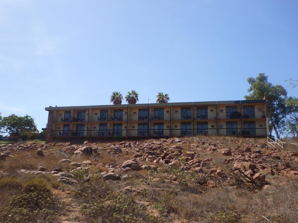 Dampier Mermaid Hotel Karratha Exteriör bild