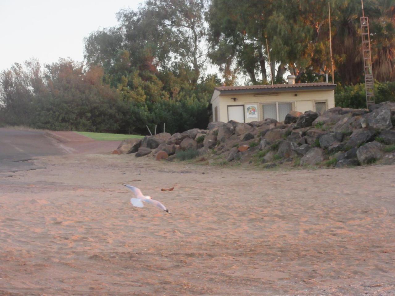 Dampier Mermaid Hotel Karratha Exteriör bild